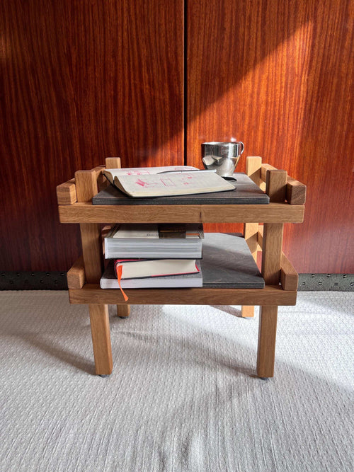 Beistelltisch aus Eiche & Birke Multiplex - Holzatelier TheobaldHolzatelier TheobaldMit Ablagebrett