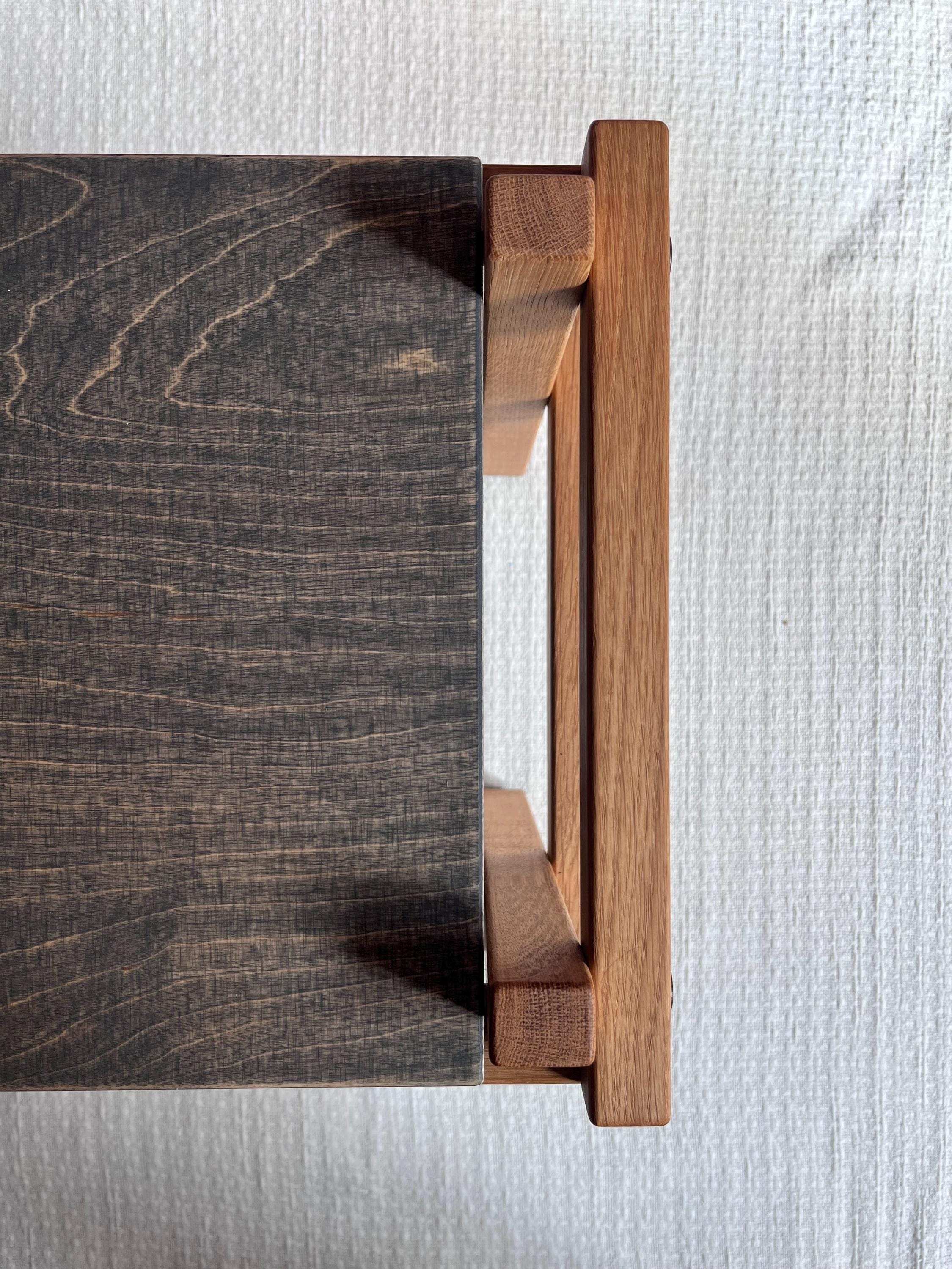 Beistelltisch aus Eiche & Birke Multiplex - Holzatelier TheobaldHolzatelier TheobaldMit Ablagebrett