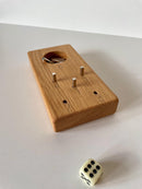 Freiwurf 6 Würfelspiel aus Eiche - Holzatelier TheobaldHolzatelier TheobaldMit Deckel