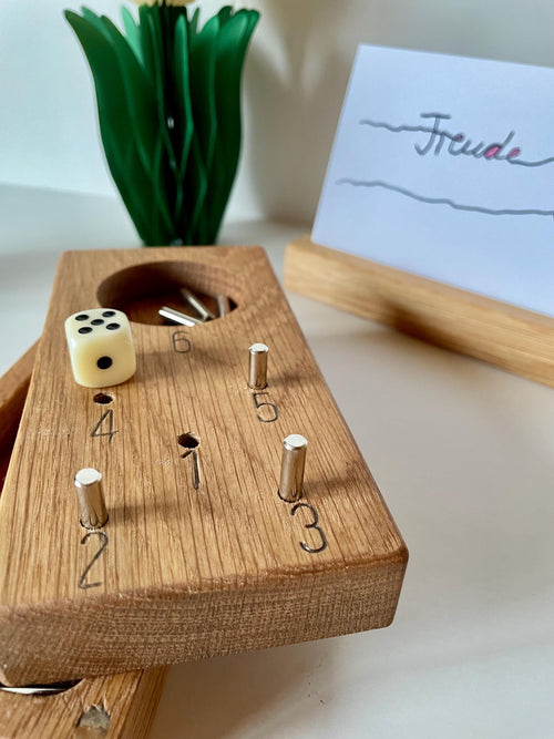 Freiwurf 6 Würfelspiel aus Eiche - Holzatelier TheobaldHolzatelier TheobaldMit Deckel