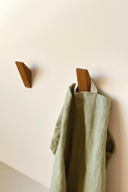 Wandhaken Eiche in Dreieckform - Holzatelier TheobaldHolzatelier Theobald