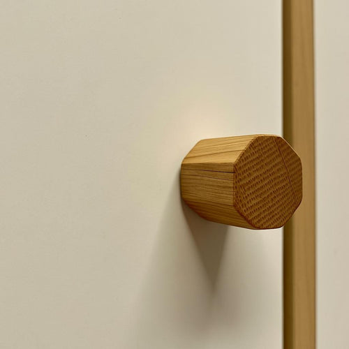 Möbelgriffe aus Eiche achteckig groß - Holzatelier TheobaldHolzatelier Theobald