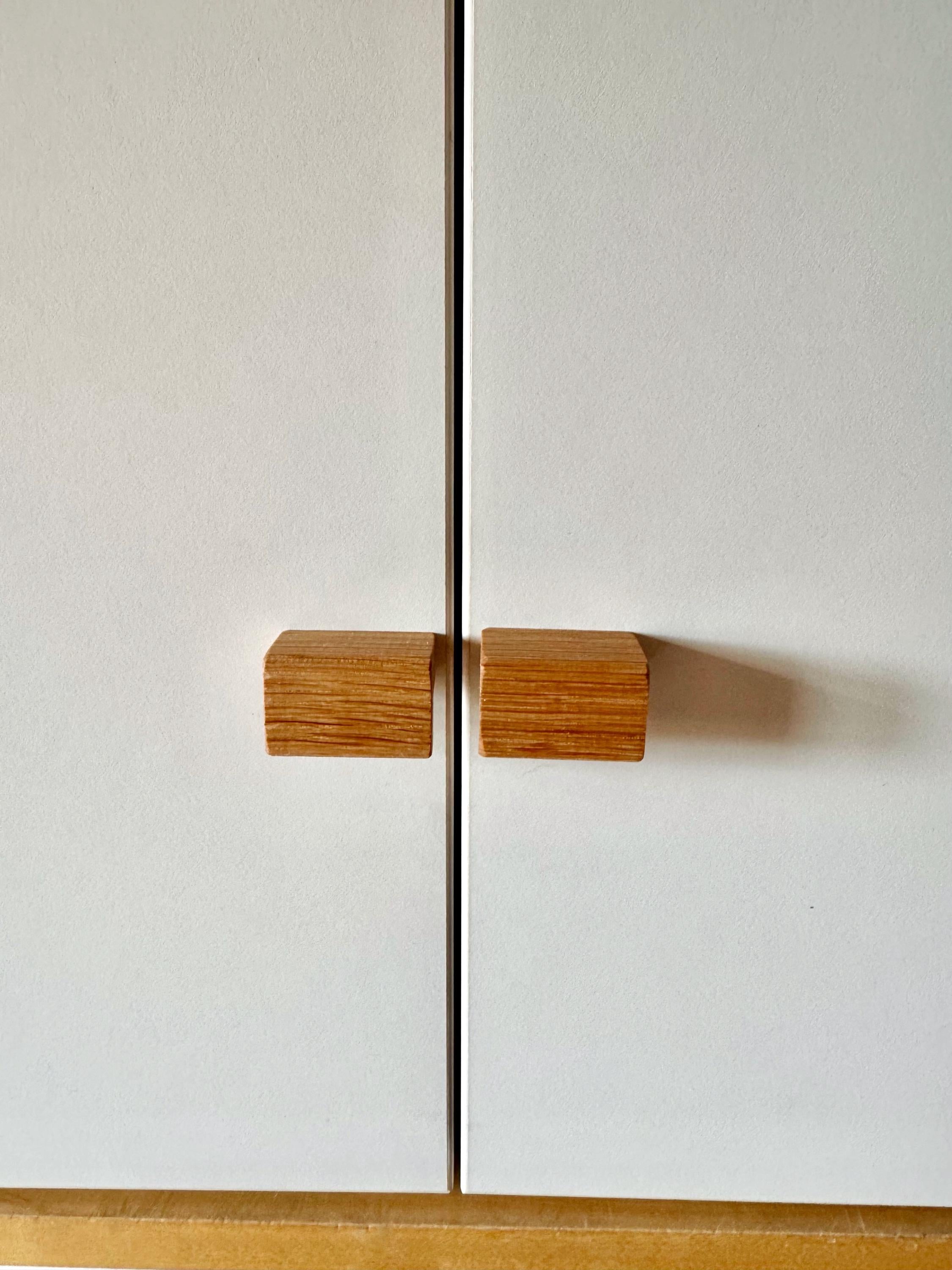 Möbelknopf Eiche in L - Form - Holzatelier TheobaldHolzatelier Theobald