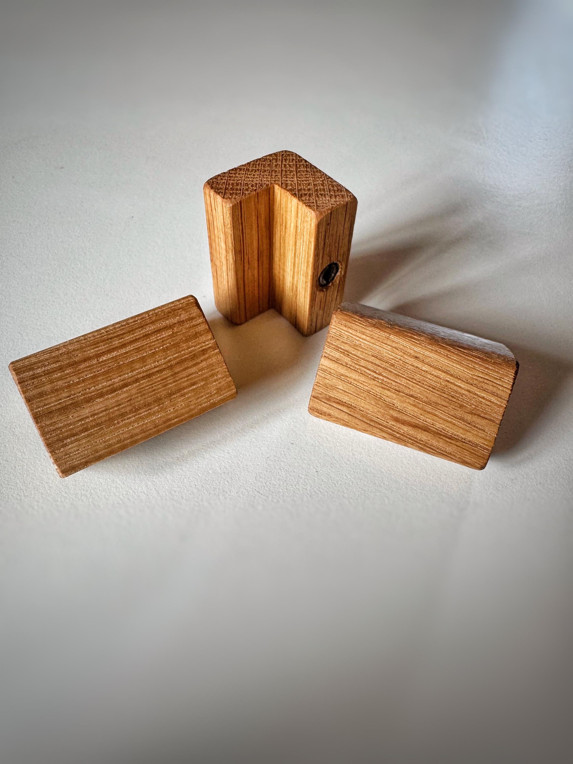 Möbelknopf Eiche in L - Form - Holzatelier TheobaldHolzatelier Theobald