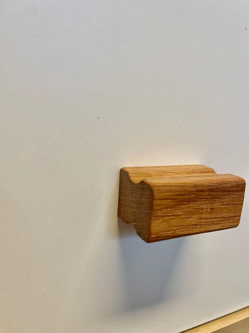 Möbelknopf Eiche in Muldenform - Holzatelier TheobaldHolzatelier Theobald