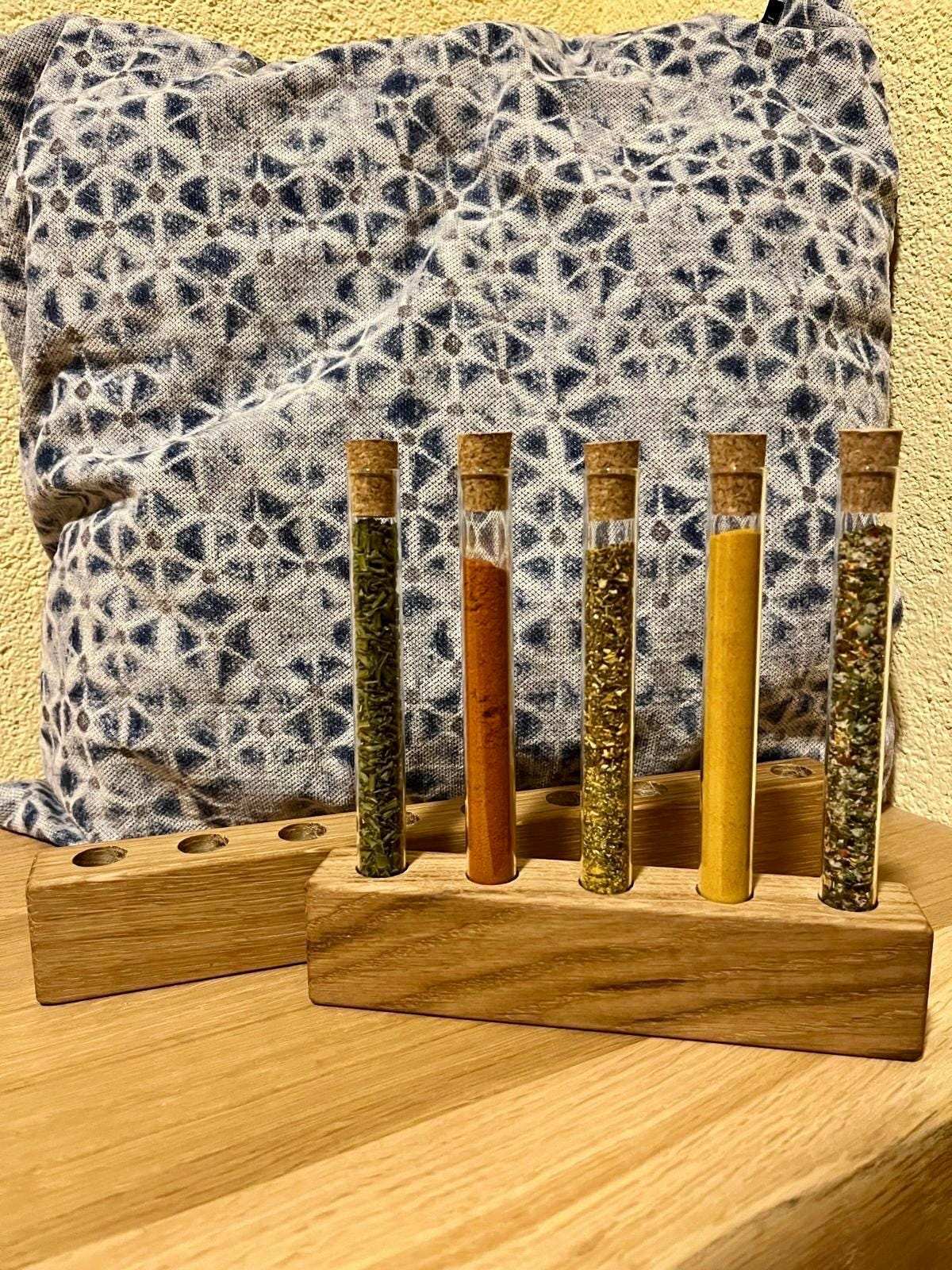 Gewürzregal aus Eiche - Holzatelier TheobaldHolzatelier Theobald5