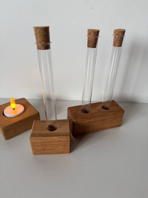 Florablock Vase Eiche mit Reagenzglas - Holzatelier TheobaldHolzatelier Theobald1 Reagenzglas