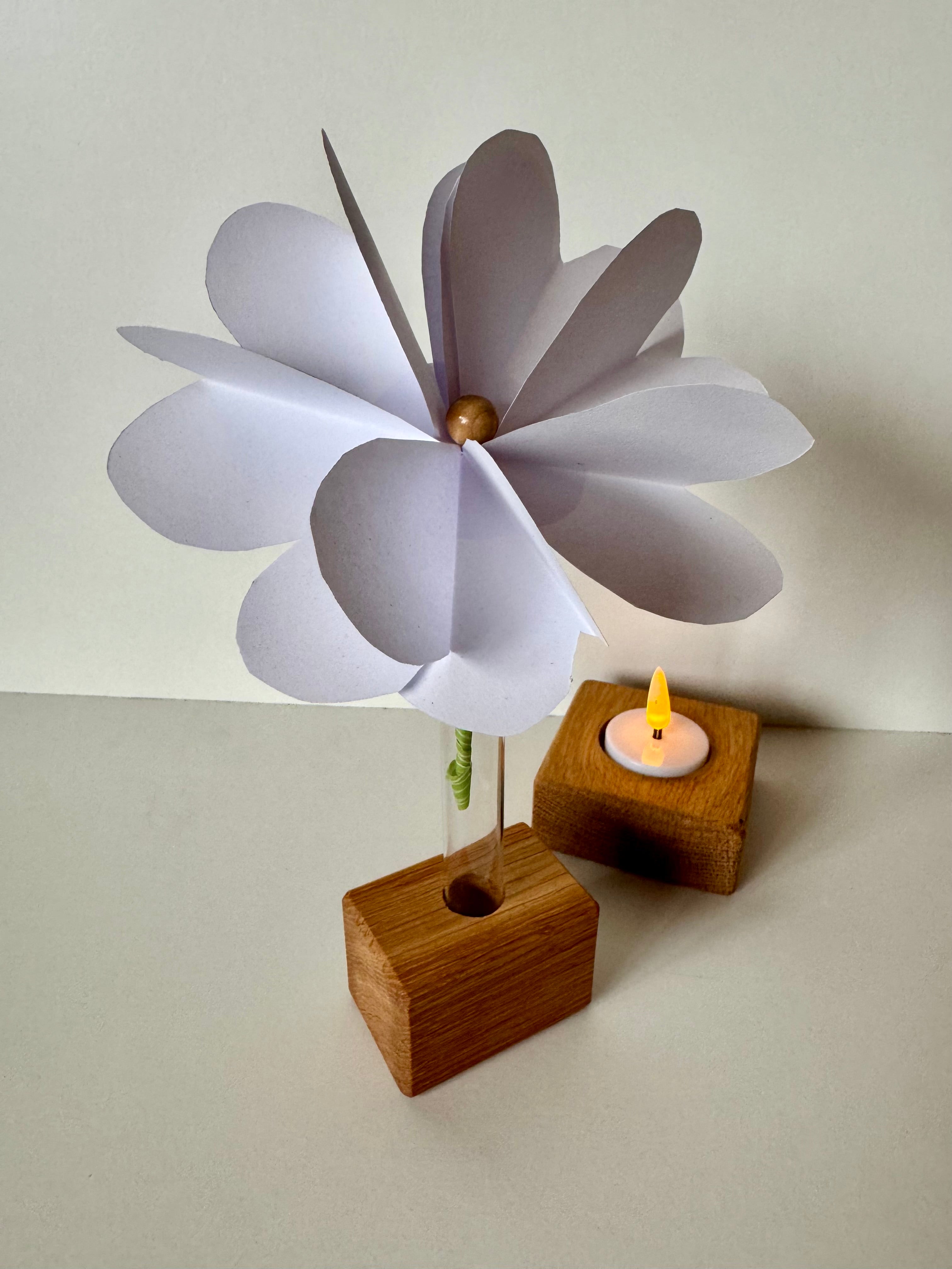 Florablock Vase Eiche mit Reagenzglas - Holzatelier TheobaldHolzatelier Theobald1 Reagenzglas