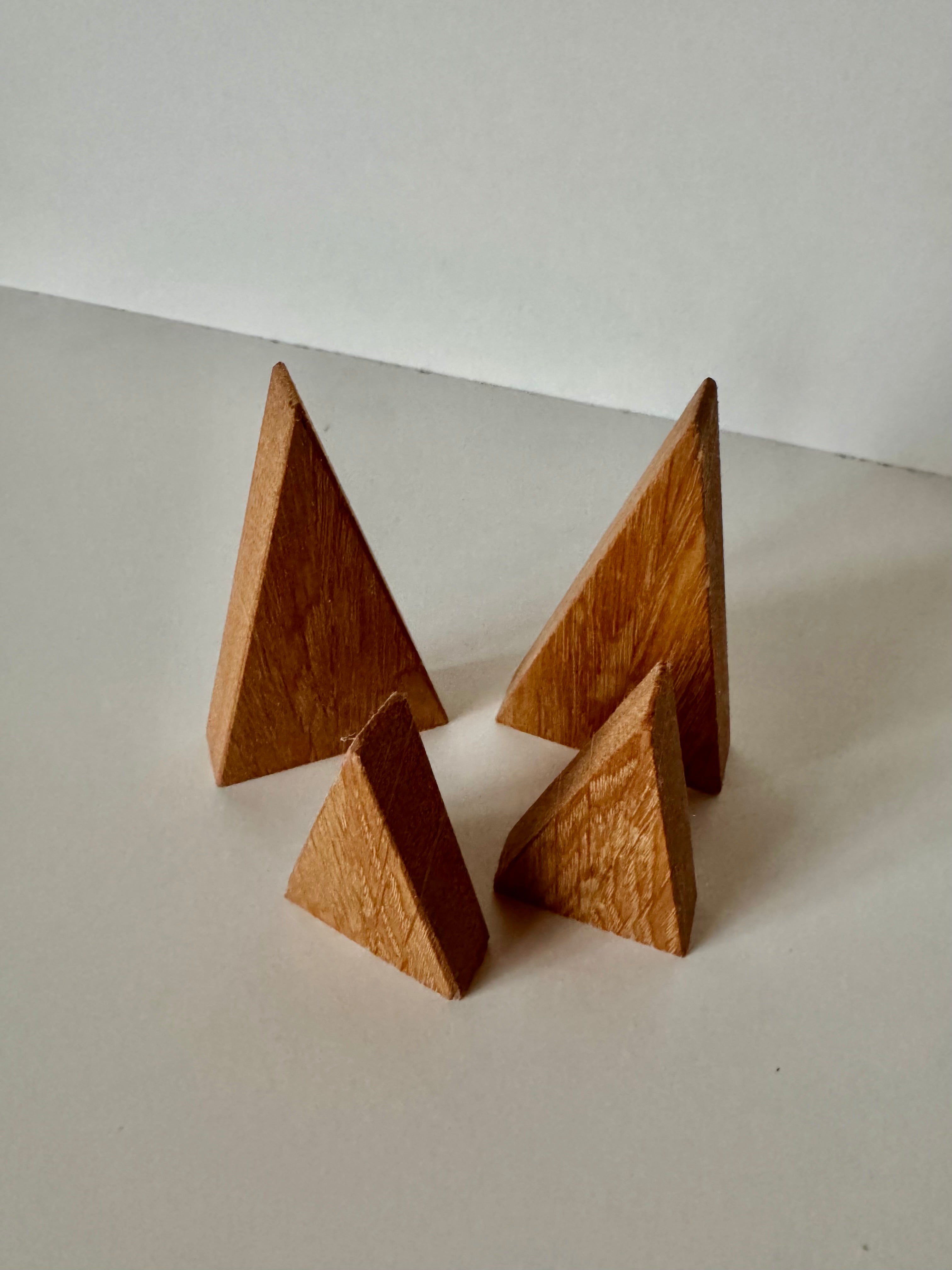 Holz Weihnachtsbäume aus Eiche - Holzatelier TheobaldHolzatelier Theobald