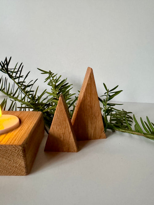 Holz Weihnachtsbäume aus Eiche - Holzatelier TheobaldHolzatelier Theobald
