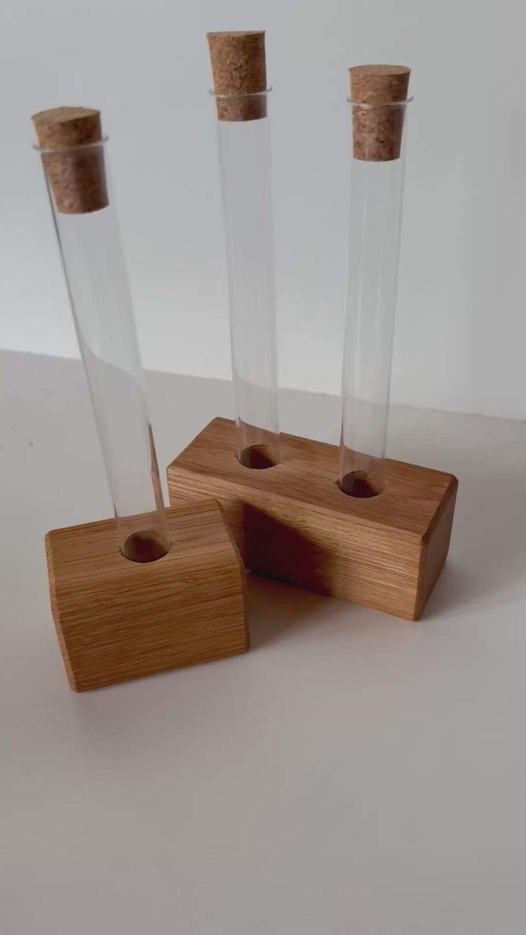 Florablock Vase Eiche mit Reagenzglas